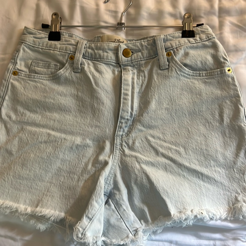 Universal Thread Jean Shorts size 6